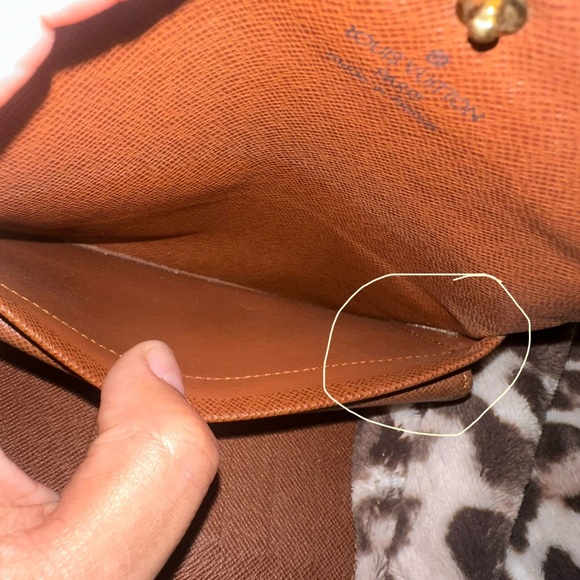 Authentic Louis Vuitton monogram wallet - Picture 9 of 14